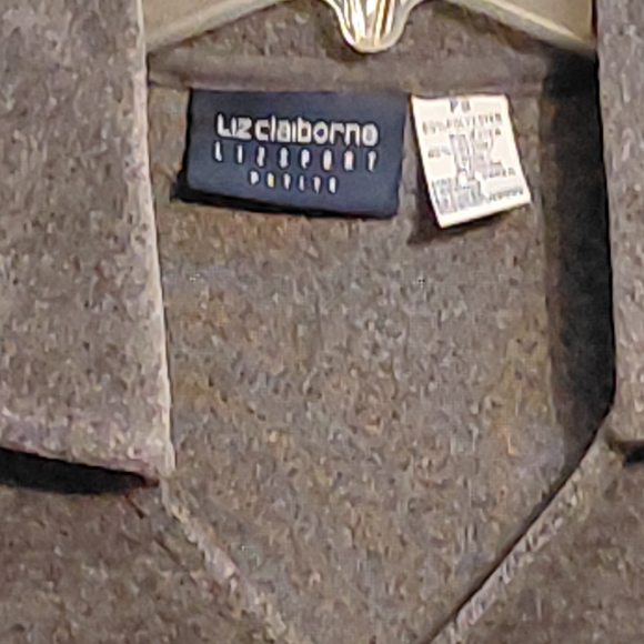 Liz Claiborne Heather Gray V-Neck Sweater LizSport - Picture 2 of 4